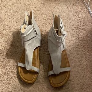 Really cute sandals and very comfortable